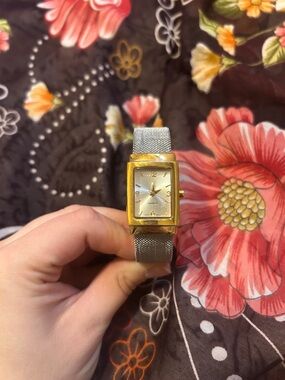 Chainmail Gold tone cuff Vintage Band Quartz Watch - Silver & Gold